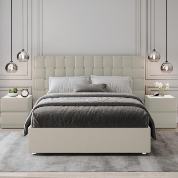 кровать в спальню