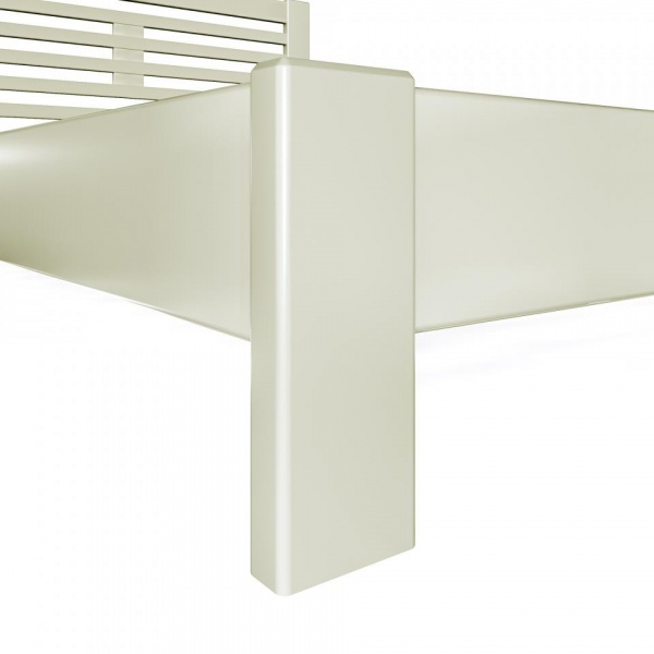 кровать в спальню