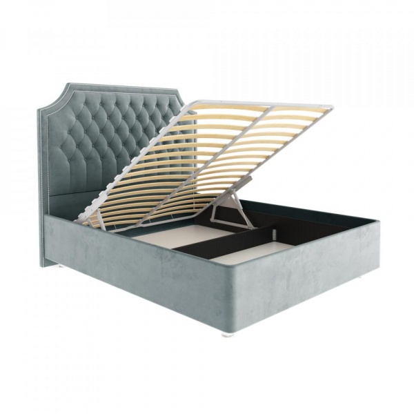 кровать в спальню