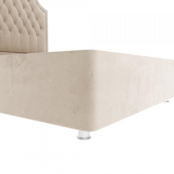 кровать в спальню