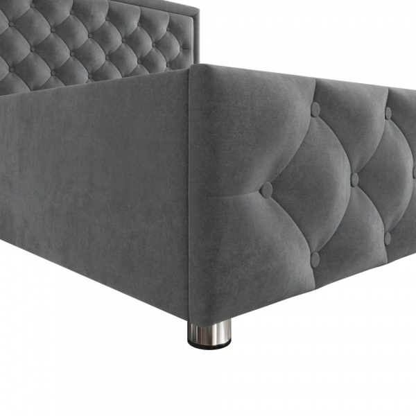 кровать в спальню