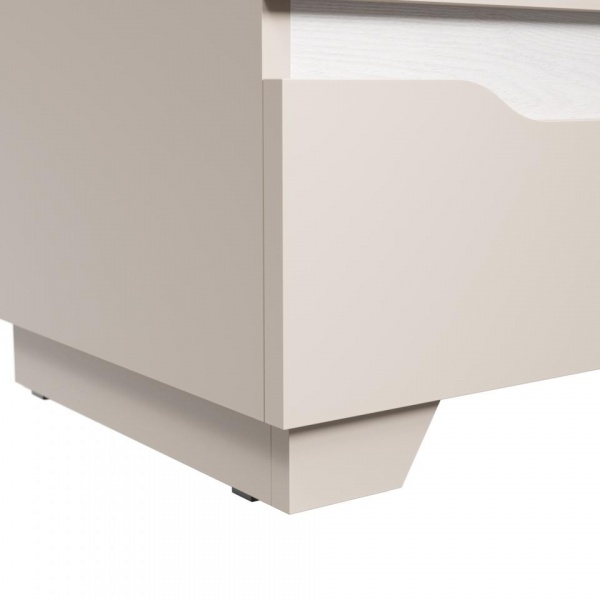 прикроватные тумбы