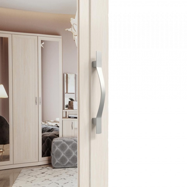 Распашные шкафы